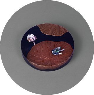 青貝蛙蓮蒔絵香合