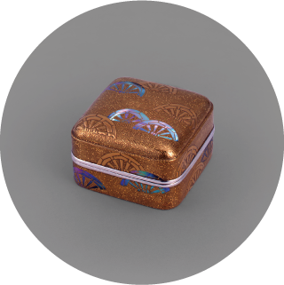 片輪車蒔絵香合