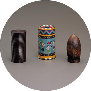 妹塗ロクロ目煙草入／彩漆人形手横様煙煙草入／椰子形錆塗煙草入